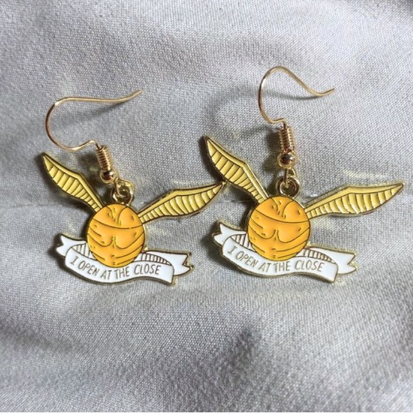 Earrings Golden Snitch I Open At The Close Harry Potter Dumbledore Hogwarts - Picture 1 of 4